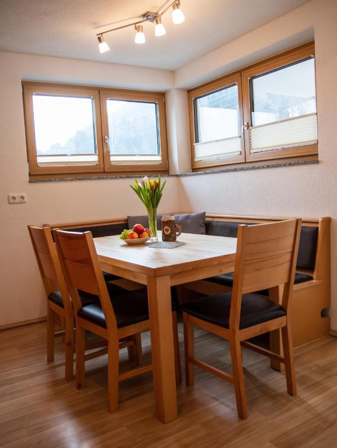 Haus Raggl Apartment Ландек Екстериор снимка